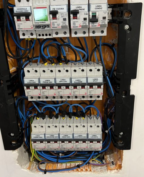 Impianti elettrici civili napoli Impianti elettrici civili napoli